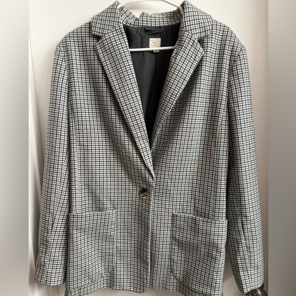 a new day Gray, White, and Blue Blazer Oversized Modern Fit